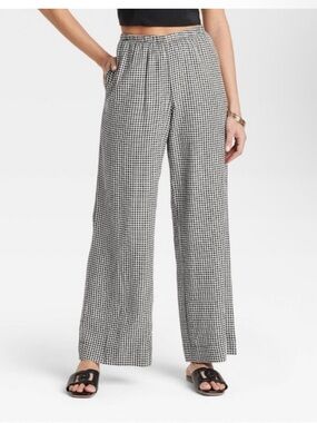 A New Day gingham pants in size short small